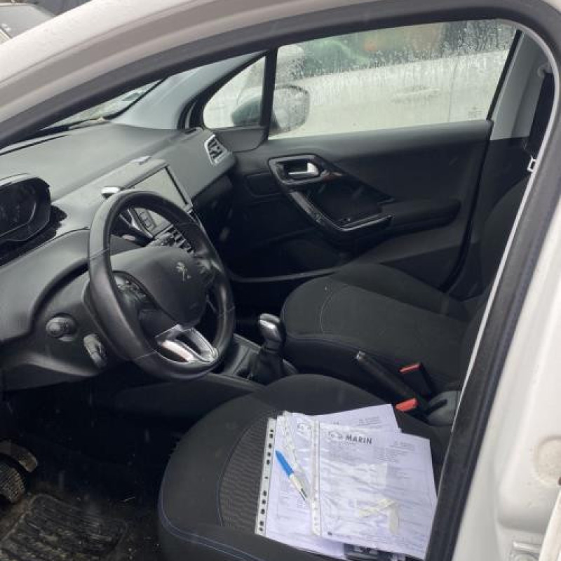 Reservoir essence PEUGEOT 208 1 Photo n°7