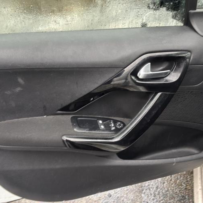 Reservoir essence PEUGEOT 208 1 Photo n°15