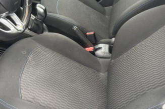 Reservoir essence PEUGEOT 208 1