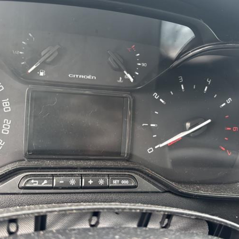 Reservoir essence CITROEN C3 3 Photo n°17