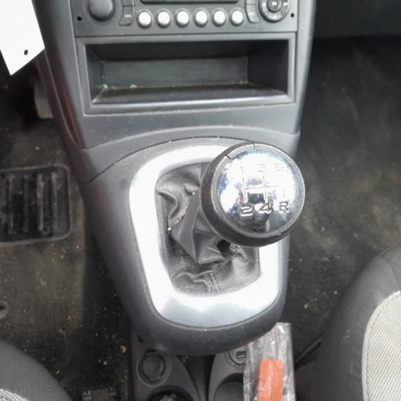 Reservoir essence CITROEN C3 PICASSO Photo n°8