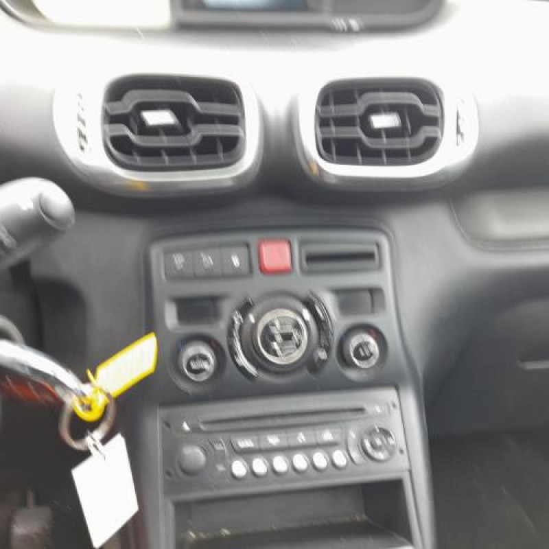 Reservoir essence CITROEN C3 PICASSO Photo n°9