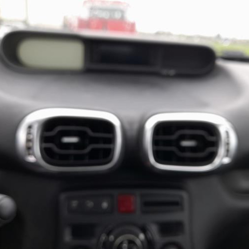 Reservoir essence CITROEN C3 PICASSO Photo n°10