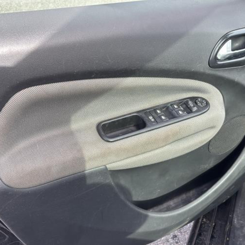 Reservoir essence CITROEN C3 PICASSO Photo n°19