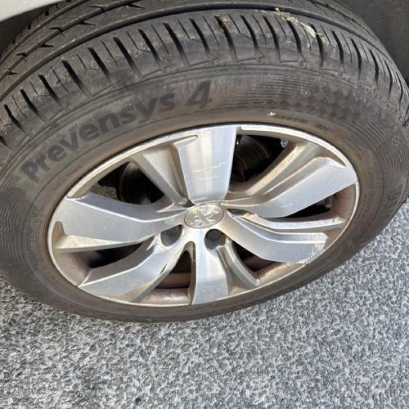 Reservoir essence PEUGEOT 2008 1 Photo n°15