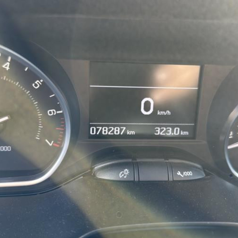 Reservoir essence PEUGEOT 2008 1 Photo n°19