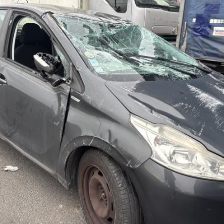 Reservoir essence PEUGEOT 208 1