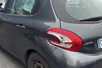 Reservoir essence PEUGEOT 208 1