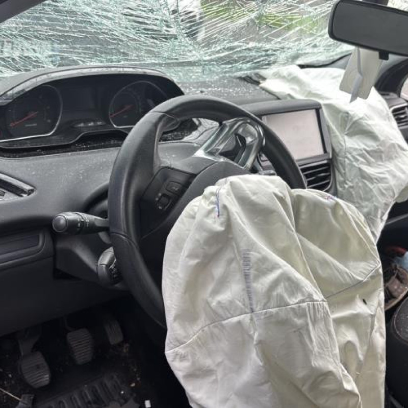 Reservoir essence PEUGEOT 208 1 Photo n°12