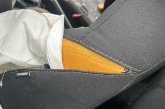 Reservoir essence PEUGEOT 208 1