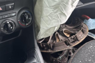 Reservoir essence PEUGEOT 208 1