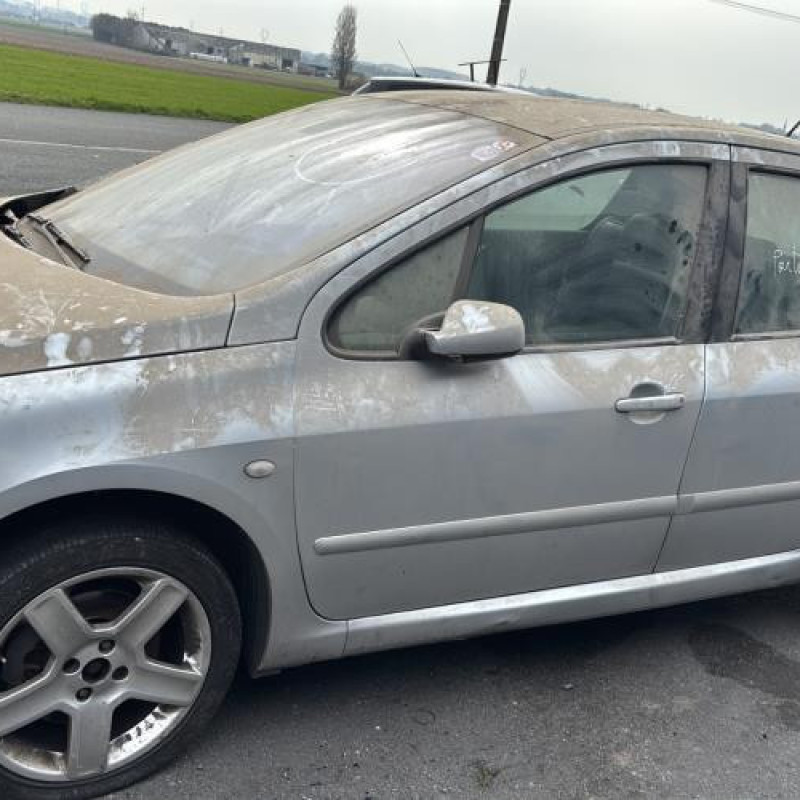 Reservoir essence PEUGEOT 307 Photo n°8