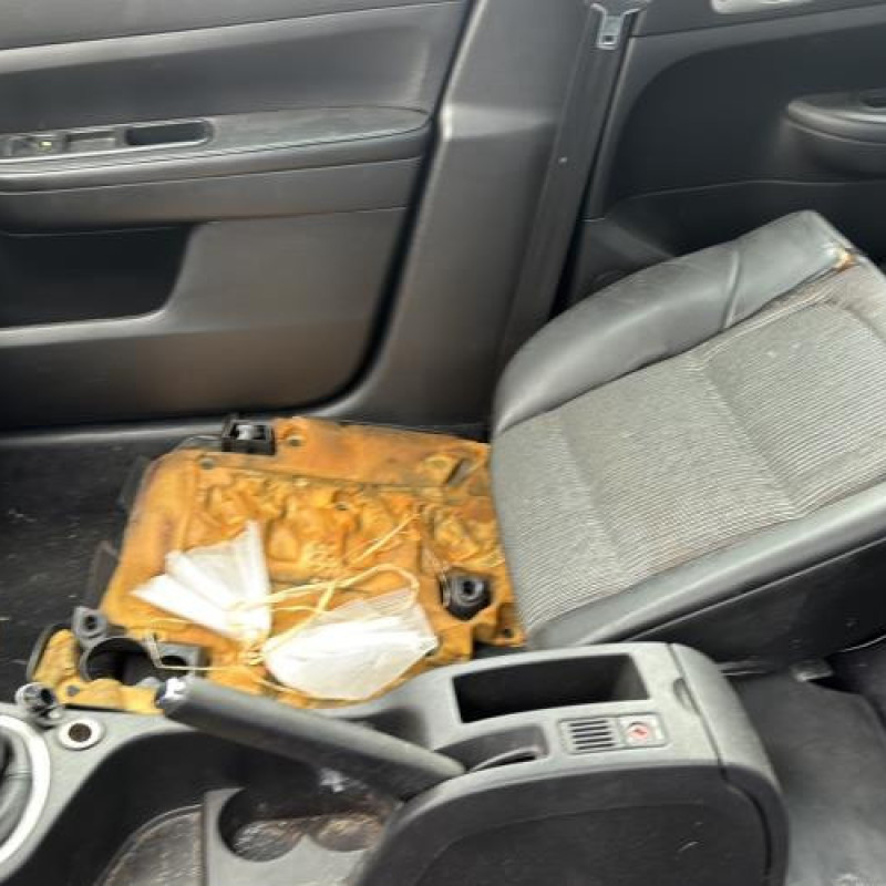 Reservoir essence PEUGEOT 307 Photo n°11