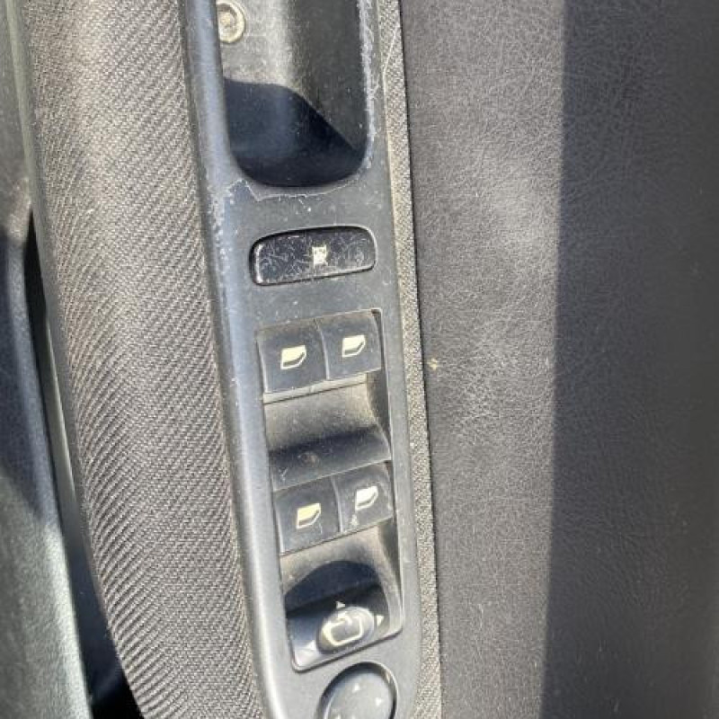 Leve vitre electrique arriere droit PEUGEOT 307 Photo n°10