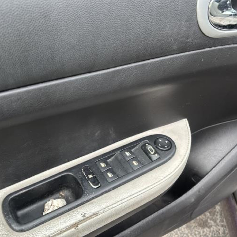 Leve vitre electrique arriere droit PEUGEOT 307 Photo n°11
