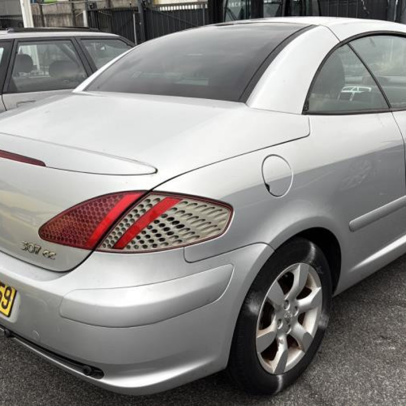 Leve vitre electrique arriere droit PEUGEOT 307 Photo n°3