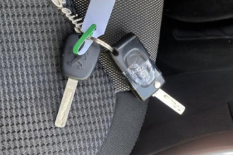 Vase de lave glace PEUGEOT 308 1