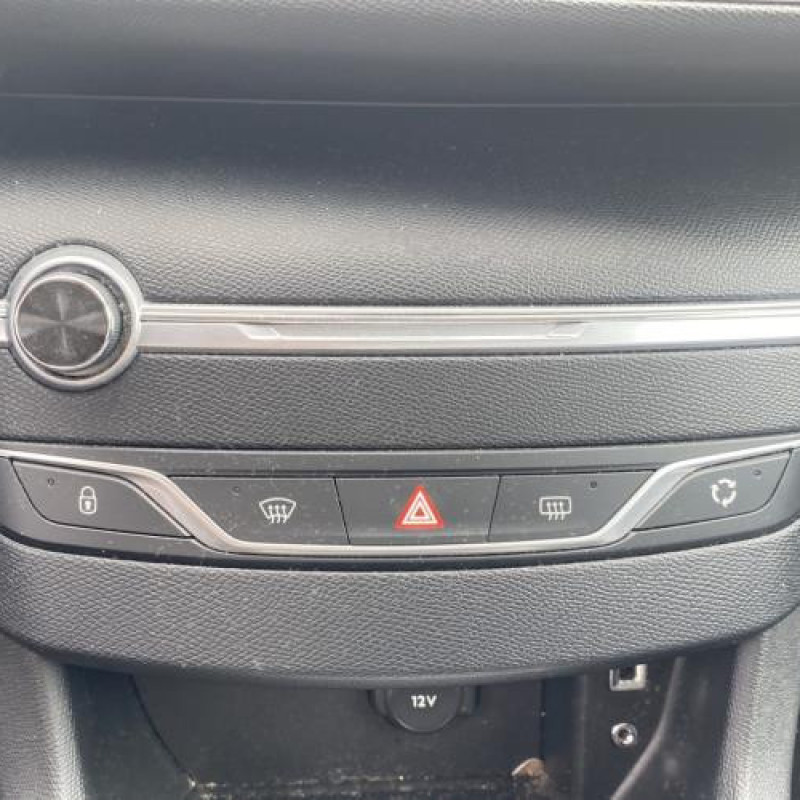 Reservoir essence PEUGEOT 308 2 SW Photo n°9