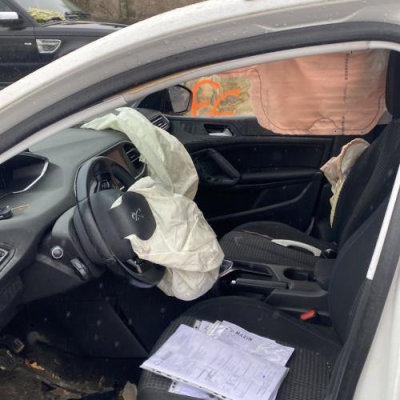 Pompe à carburant PEUGEOT 308 2 SW Photo n°7