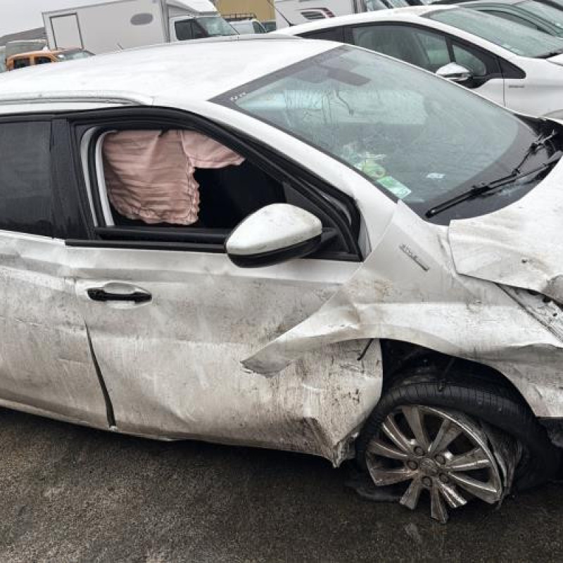 Pompe à carburant PEUGEOT 308 2 SW Photo n°11