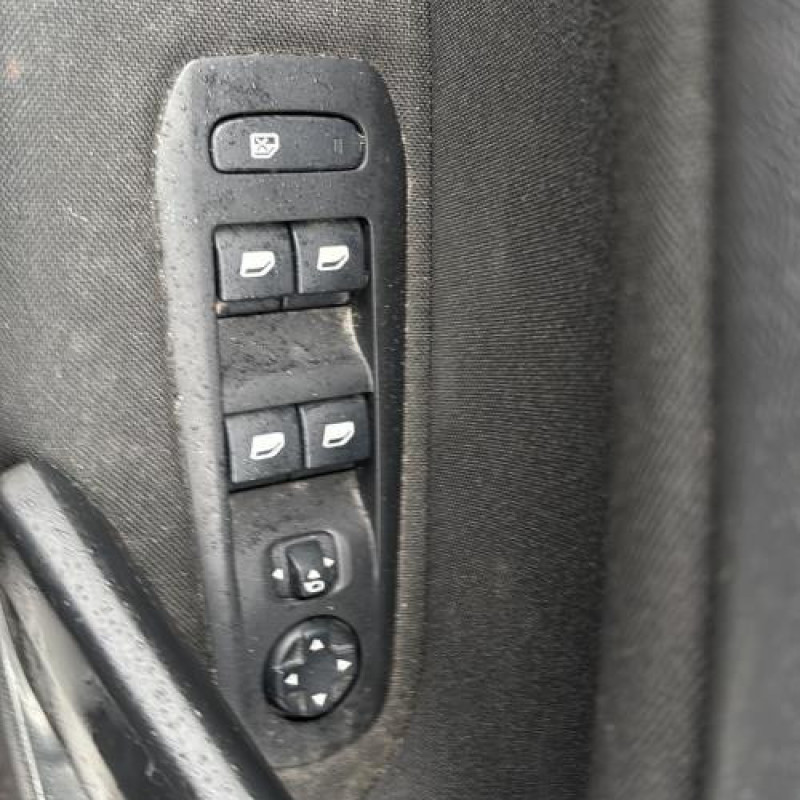 Pompe à carburant PEUGEOT 308 2 SW Photo n°15