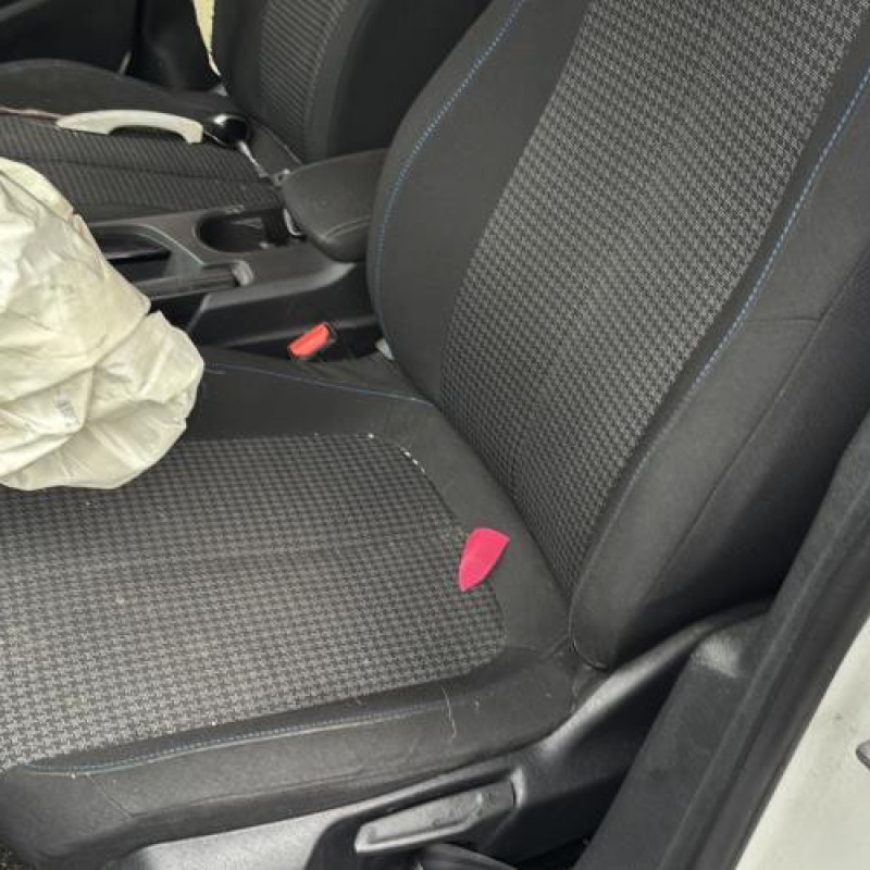 Pompe à carburant PEUGEOT 308 2 SW Photo n°16