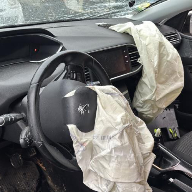 Pompe à carburant PEUGEOT 308 2 SW Photo n°17