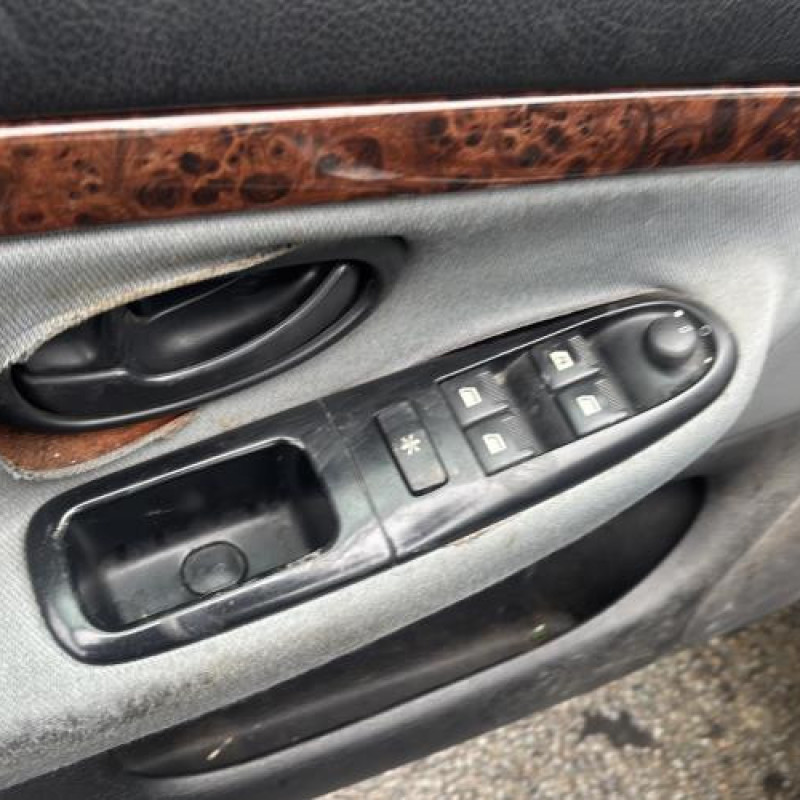 Pivot de moyeu arriere droit PEUGEOT 406 Photo n°11