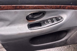 Pivot de moyeu arriere gauche PEUGEOT 406