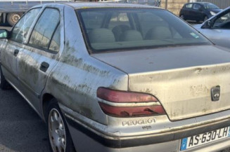 Pivot de moyeu arriere droit PEUGEOT 406