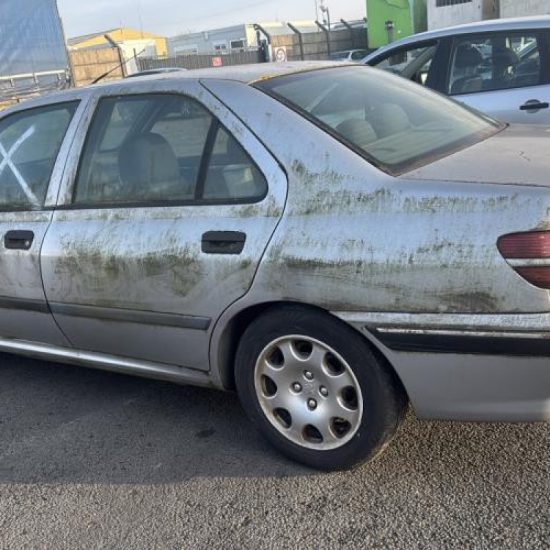 Pivot de moyeu arriere droit PEUGEOT 406 Photo n°8