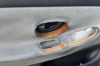 Pivot de moyeu arriere droit PEUGEOT 406