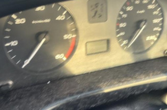 Pivot de moyeu arriere droit PEUGEOT 406