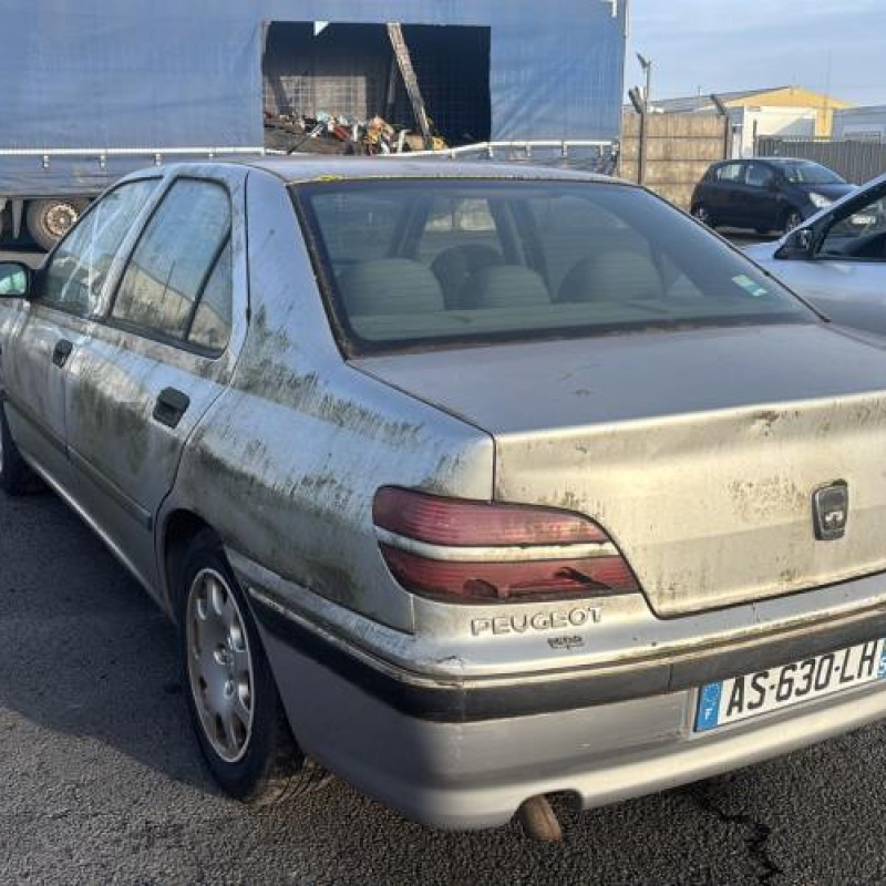 Pivot de moyeu arriere gauche PEUGEOT 406 Photo n°7