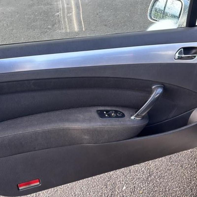 Reservoir essence PEUGEOT 407 Photo n°11