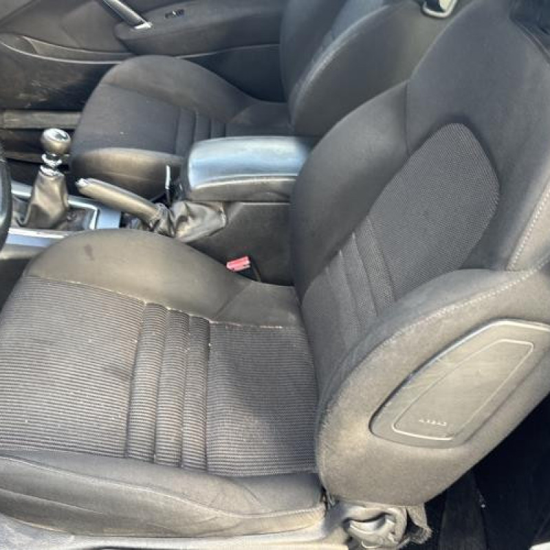 Reservoir essence PEUGEOT 407 Photo n°13