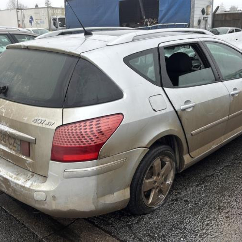 Reservoir essence PEUGEOT 407 Photo n°6