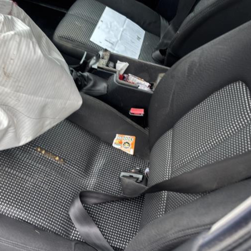 Reservoir essence PEUGEOT 407 Photo n°11