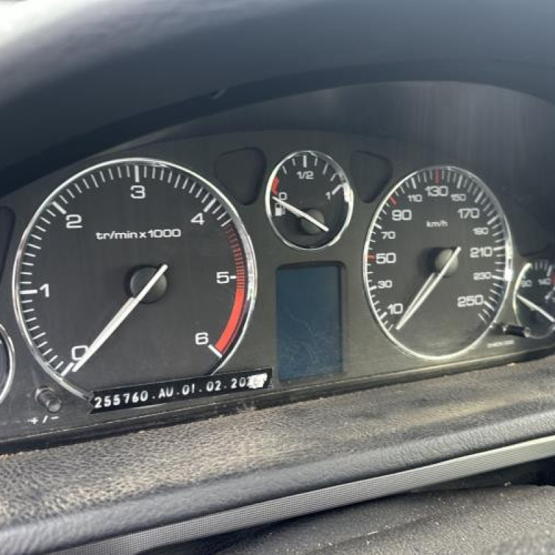 Reservoir essence PEUGEOT 407 Photo n°17