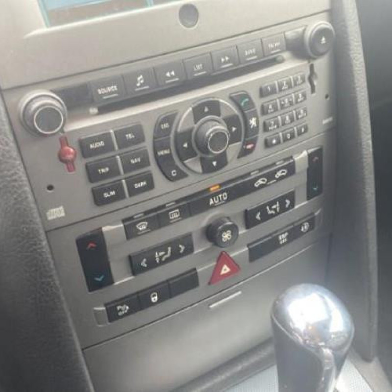 Reservoir essence PEUGEOT 407 Photo n°5