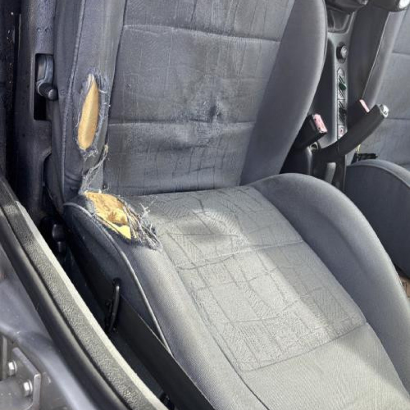 Moteur essuie glace avant PEUGEOT 406 Photo n°13