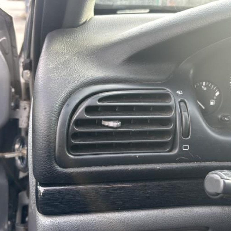 Moteur essuie glace avant PEUGEOT 406 Photo n°16