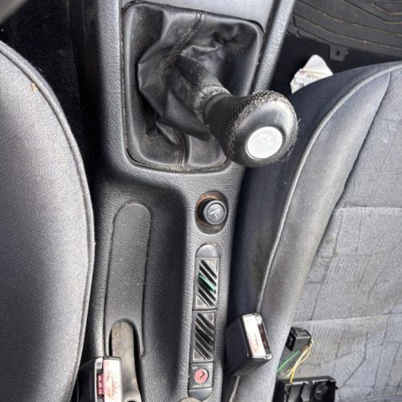 Moteur essuie glace avant PEUGEOT 406 Photo n°20