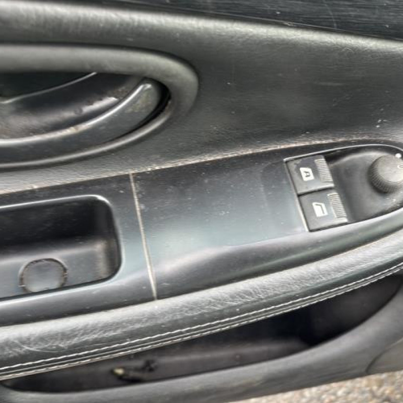 Pivot de moyeu arriere gauche PEUGEOT 406 Photo n°11