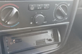 Pivot de moyeu arriere gauche PEUGEOT 406