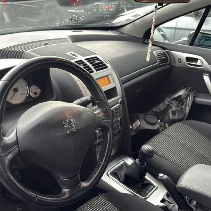 Reservoir essence PEUGEOT 407 Photo n°13