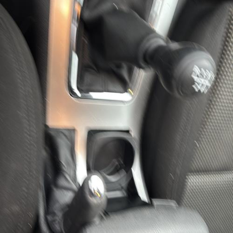 Reservoir essence PEUGEOT 407 Photo n°20