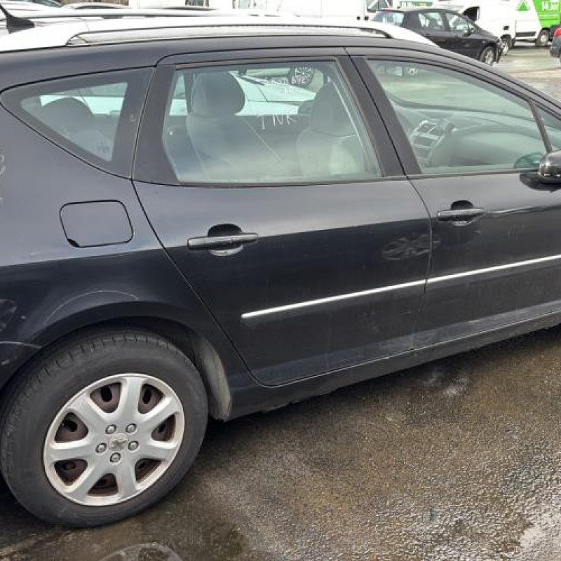 Reservoir essence PEUGEOT 407 Photo n°6