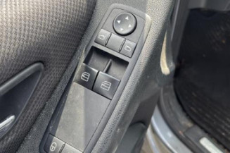 Bouton de coffre MERCEDES CLASSE A 169