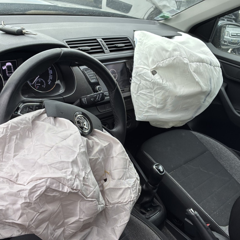 SKODA FABIA 3 PHASE 2 BREAK 1.0 TSI - 12V TURBO Photo n°12